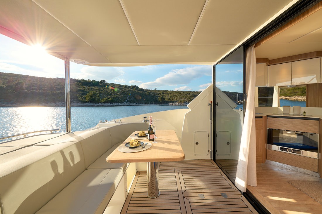Absolute 50, Viva La Vida | Yacht Charter Croatia