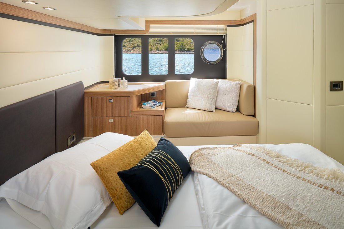 Absolute 50, Viva La Vida | Yacht Charter Croatia