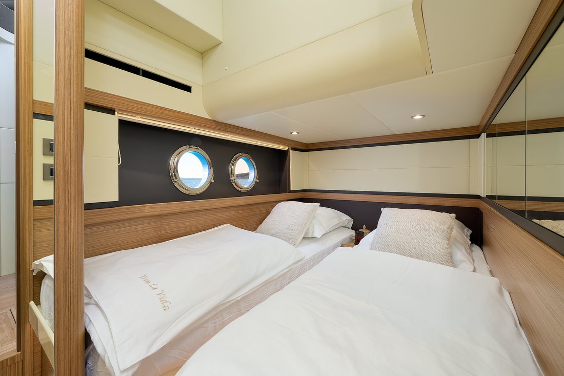 Absolute 50, Viva La Vida | Yacht Charter Croatia