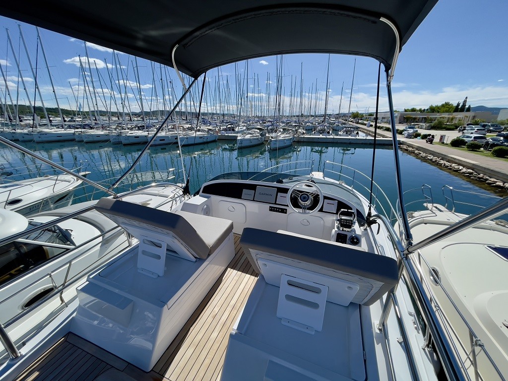 Adriana 44 FLY, Baby Blue | Yacht Charter Croatia