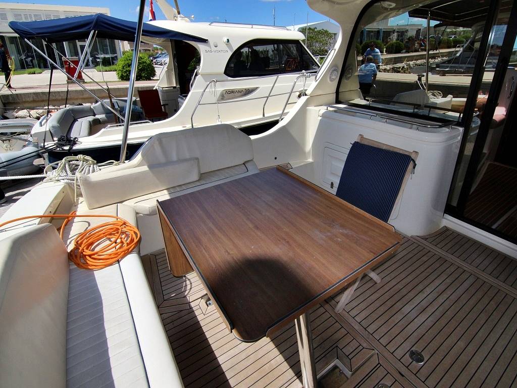 Adriana 44, Roberta | Yacht Charter Croatia