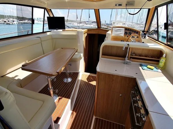 Adriana 44, Bianca | Yacht Charter Croatia