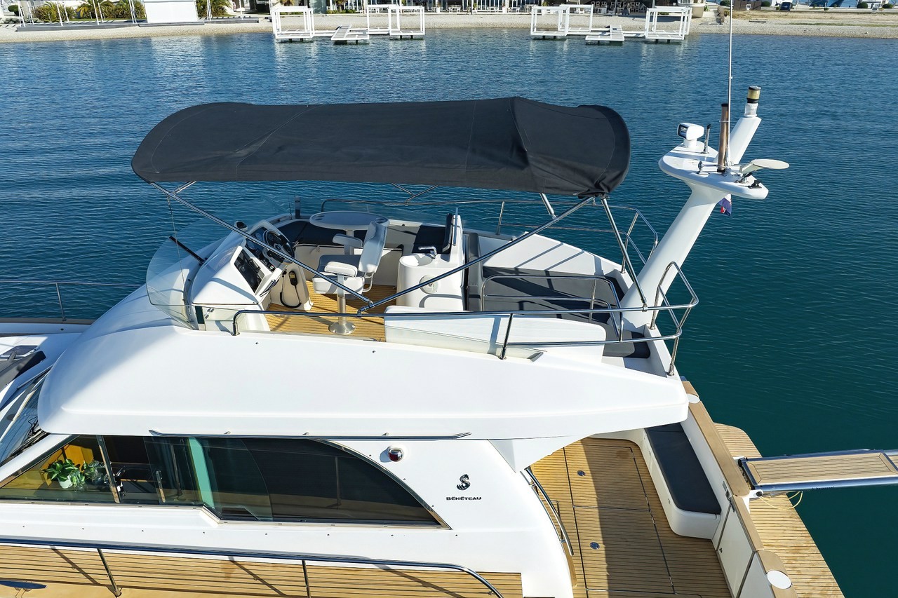 Antares 13,80, Katana | Yacht Charter Croatia