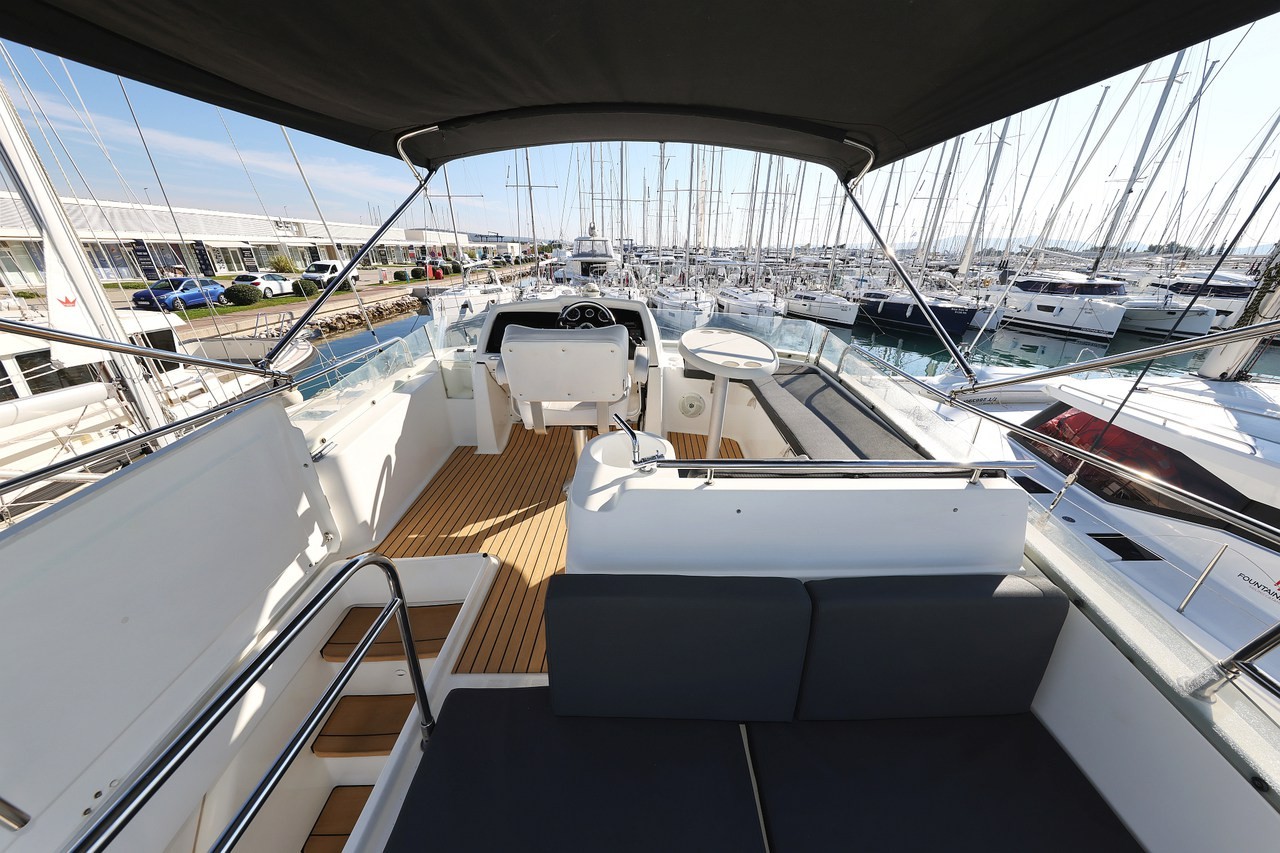 Antares 13,80, Katana | Yacht Charter Croatia