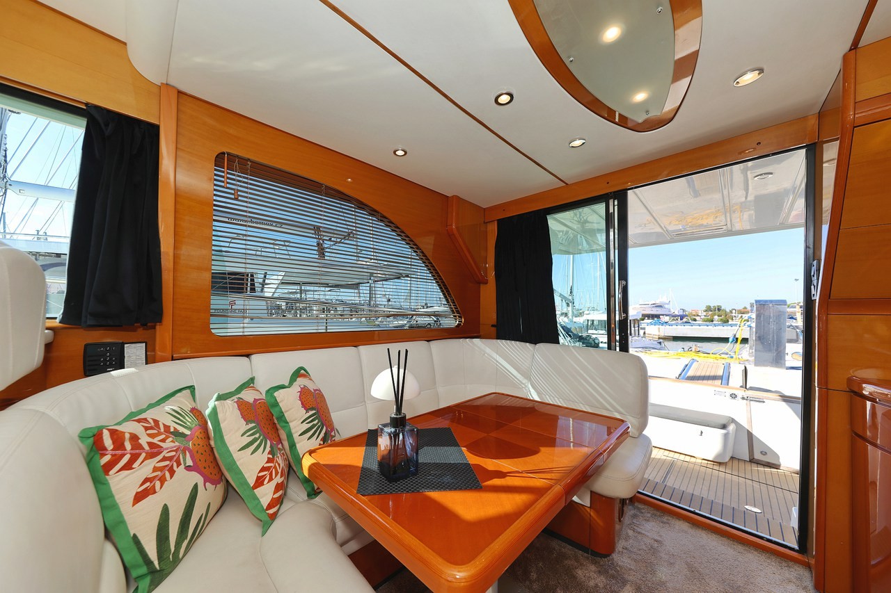 Antares 13,80, Katana | Yacht Charter Croatia