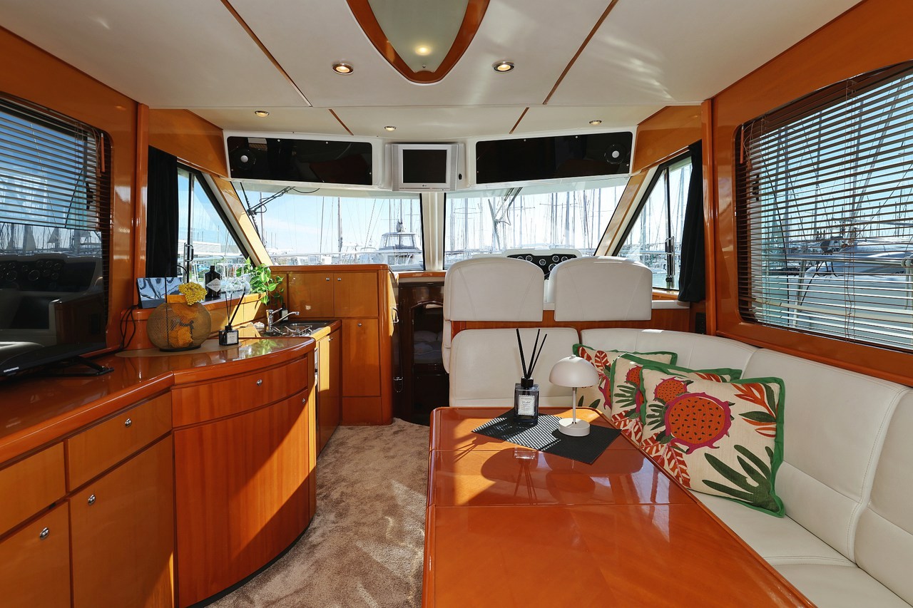 Antares 13,80, Katana | Yacht Charter Croatia