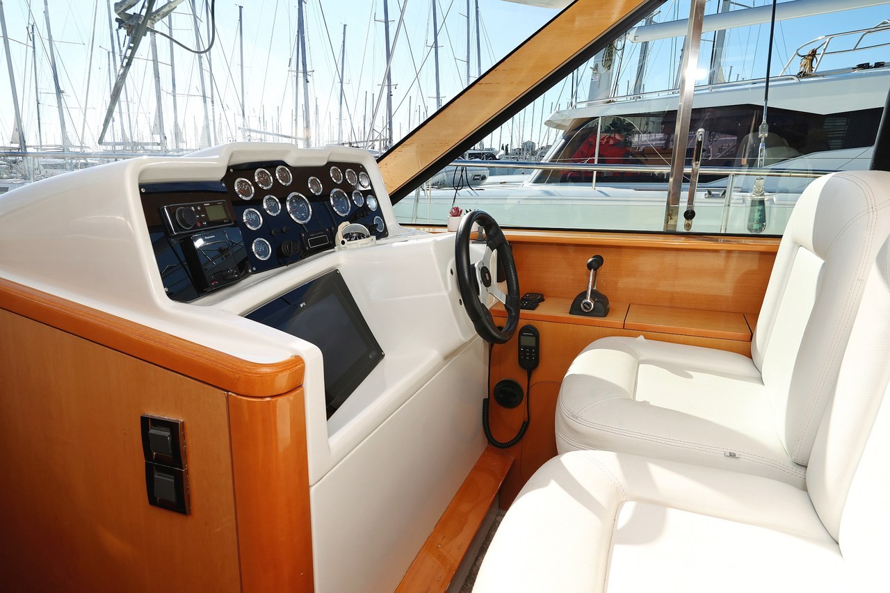 Antares 13,80, Katana | Yacht Charter Croatia