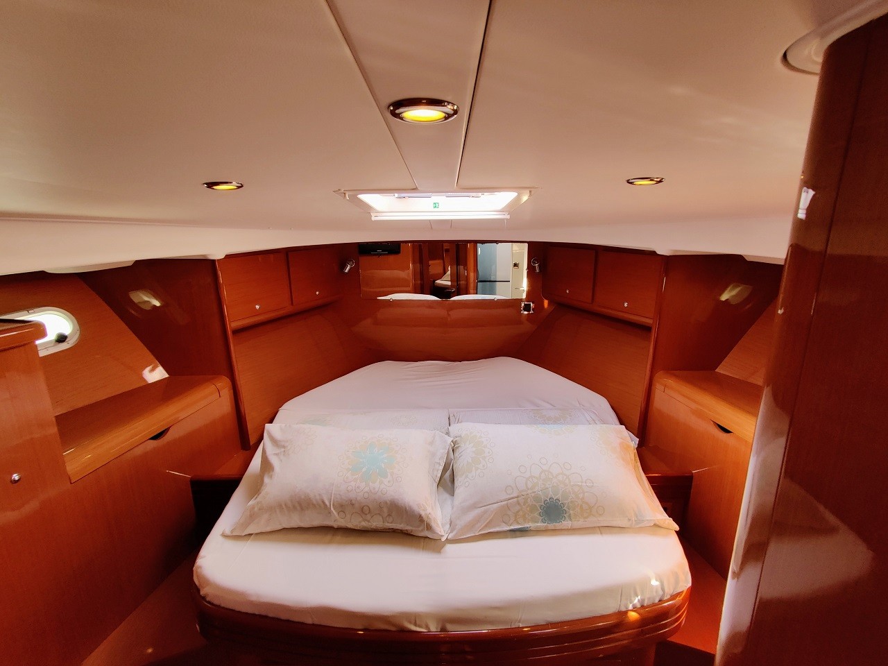 Antares 13,80, Ardea | Yacht Charter Croatia