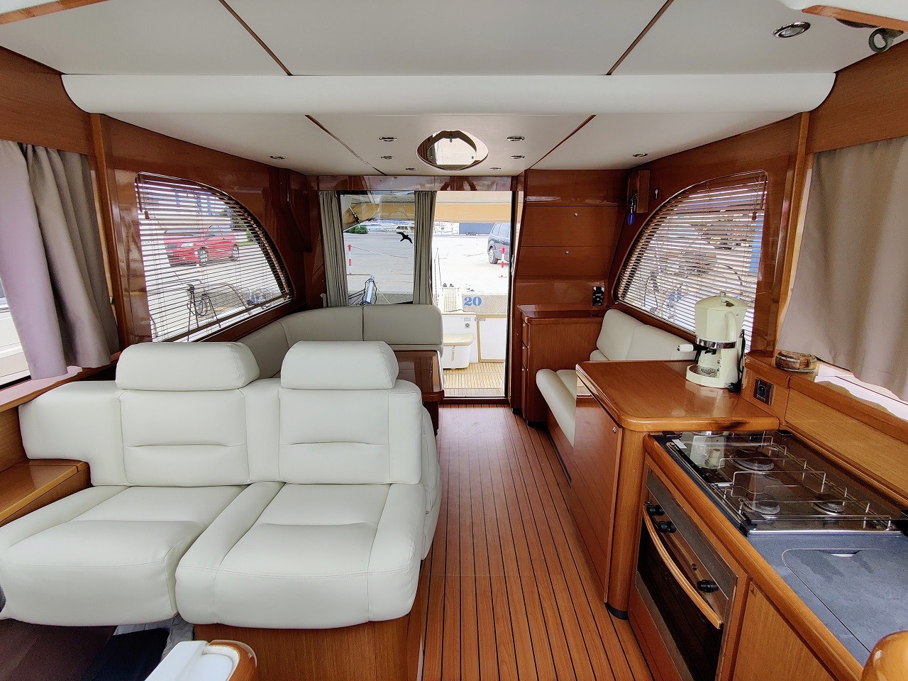 Antares 13,80, Ardea | Yacht Charter Croatia
