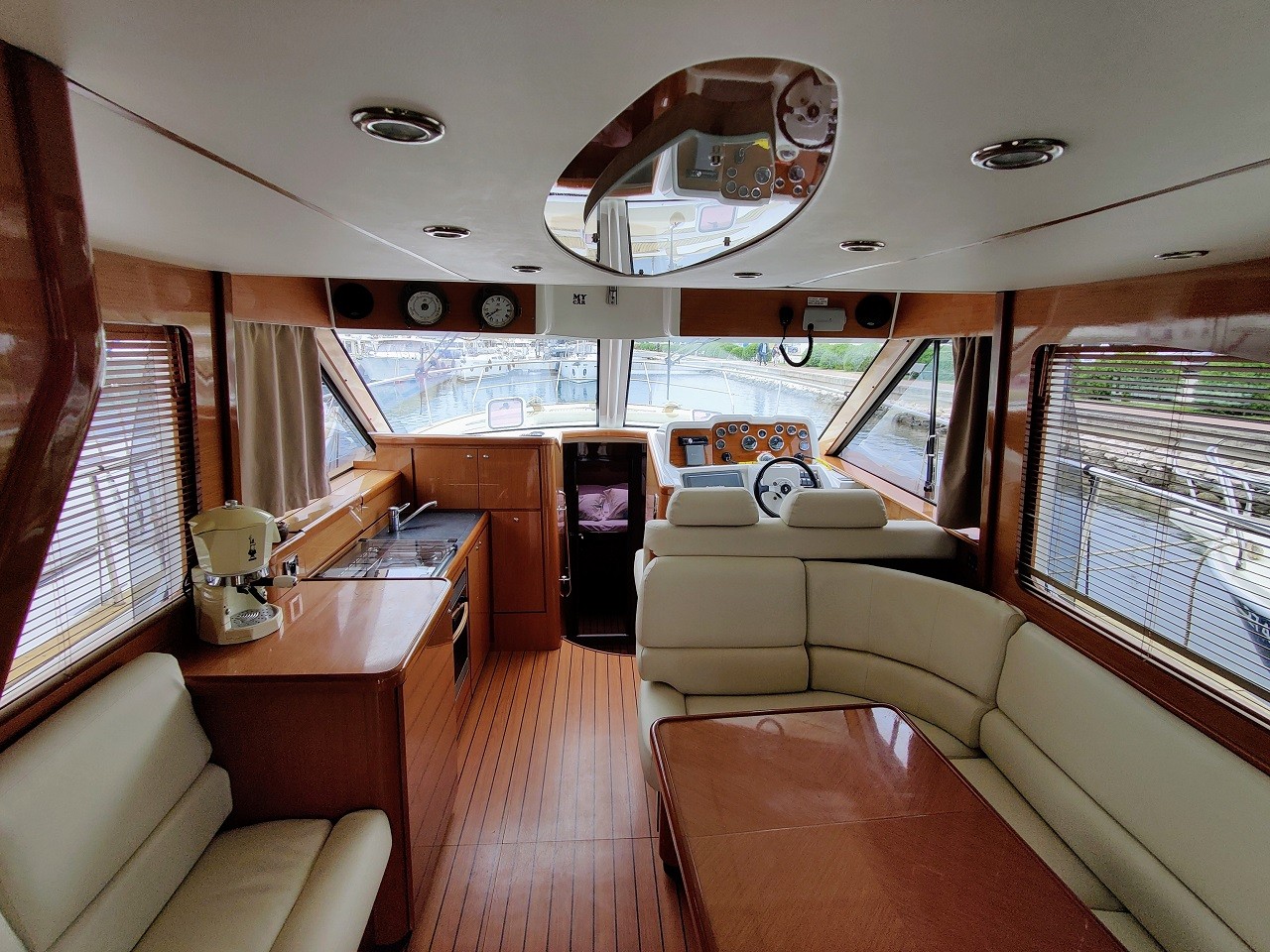 Antares 13,80, Ardea | Yacht Charter Croatia