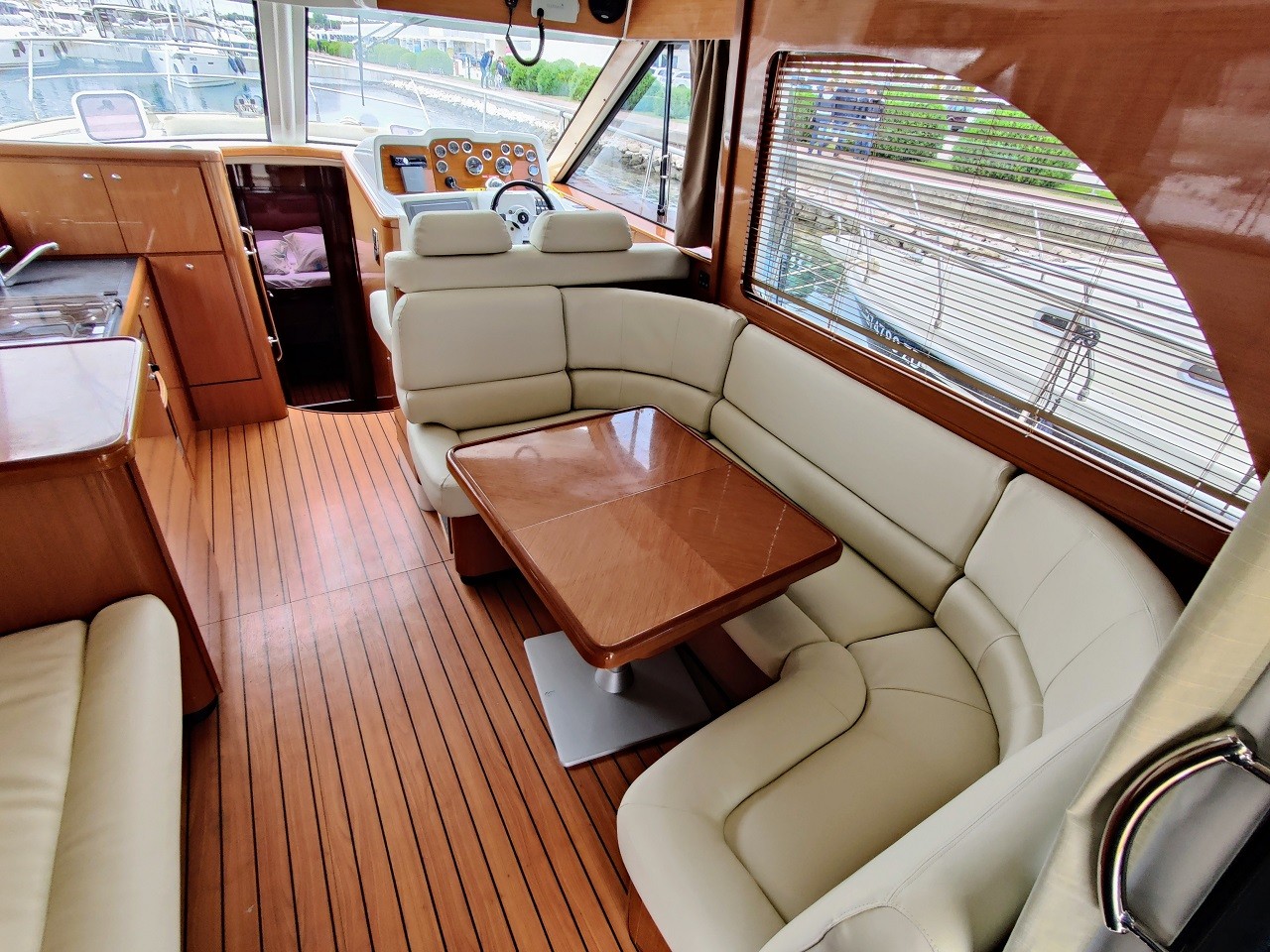 Antares 13,80, Ardea | Yacht Charter Croatia