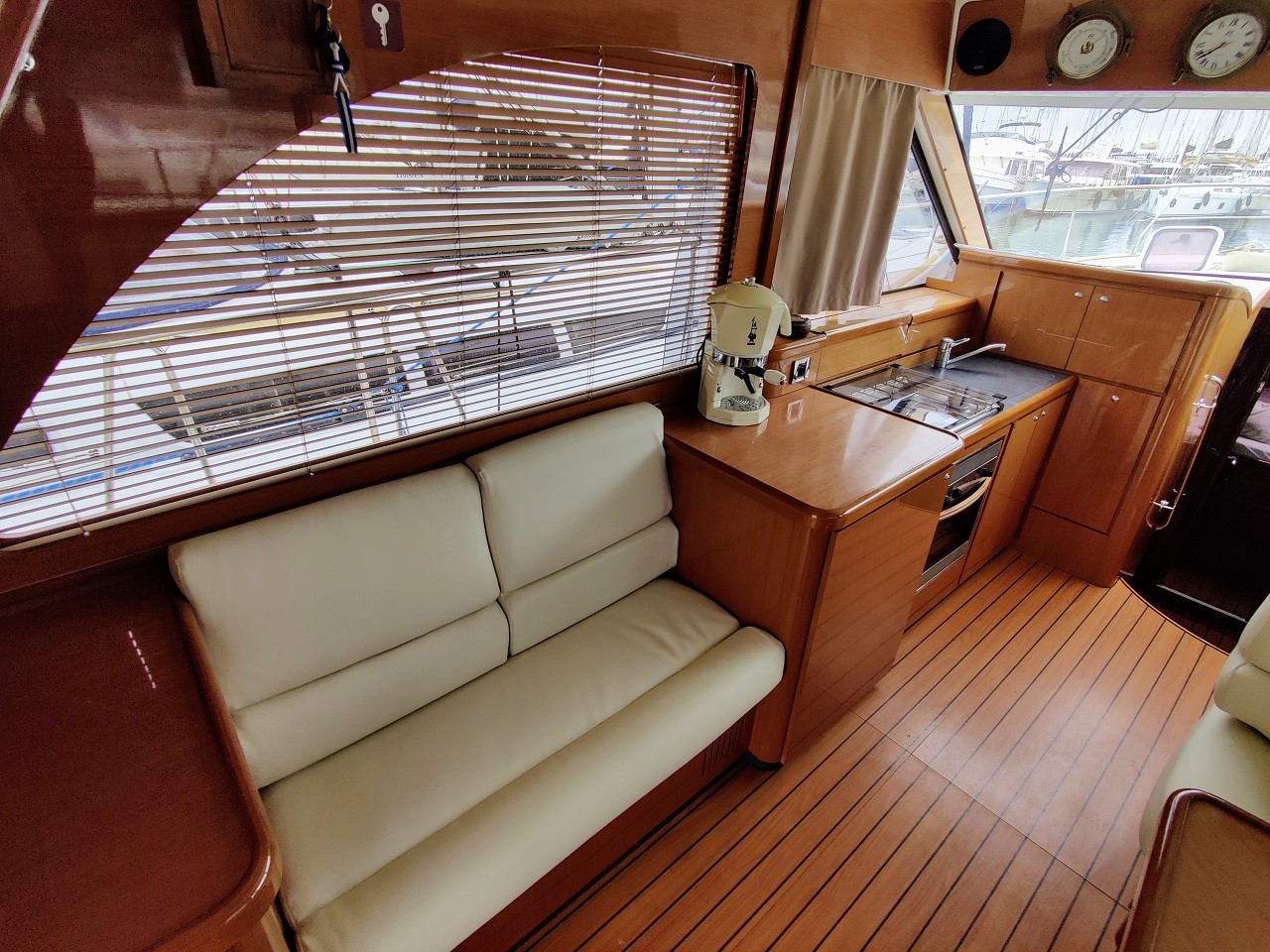 Antares 13,80, Ardea | Yacht Charter Croatia