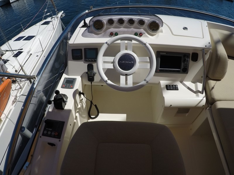 Azimut 47, Luma | Yacht Charter Croatia