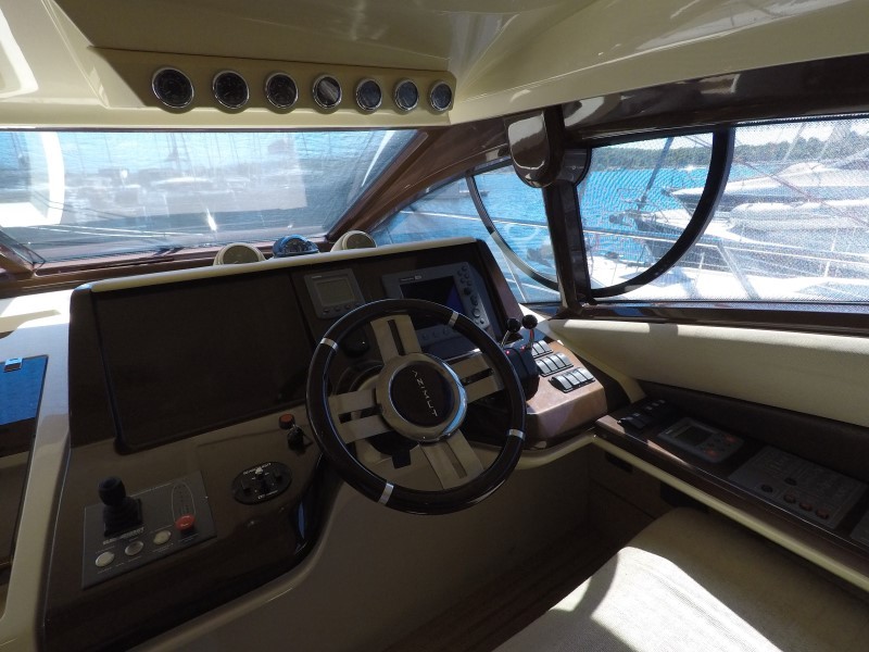 Azimut 47, Luma | Yacht Charter Croatia