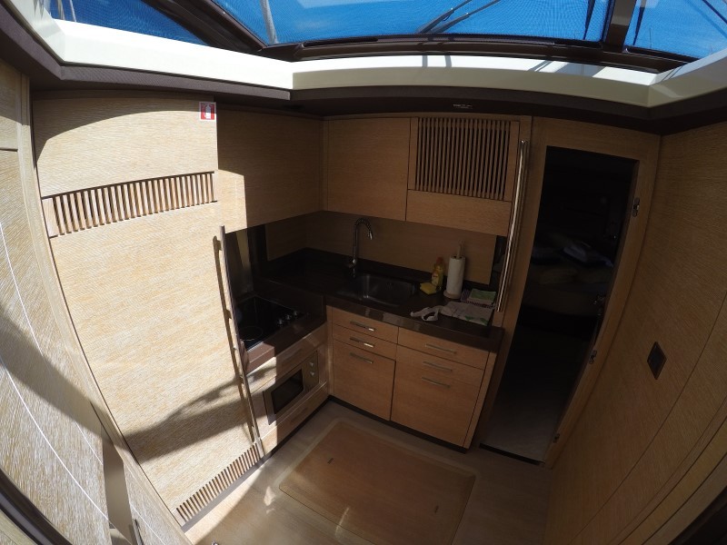 Azimut 47, Luma | Yacht Charter Croatia