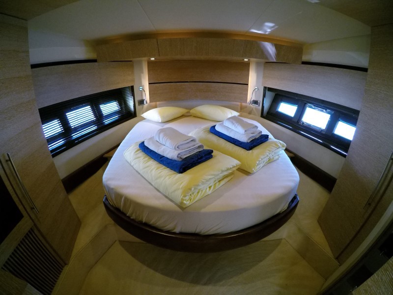 Azimut 47, Luma | Yacht Charter Croatia