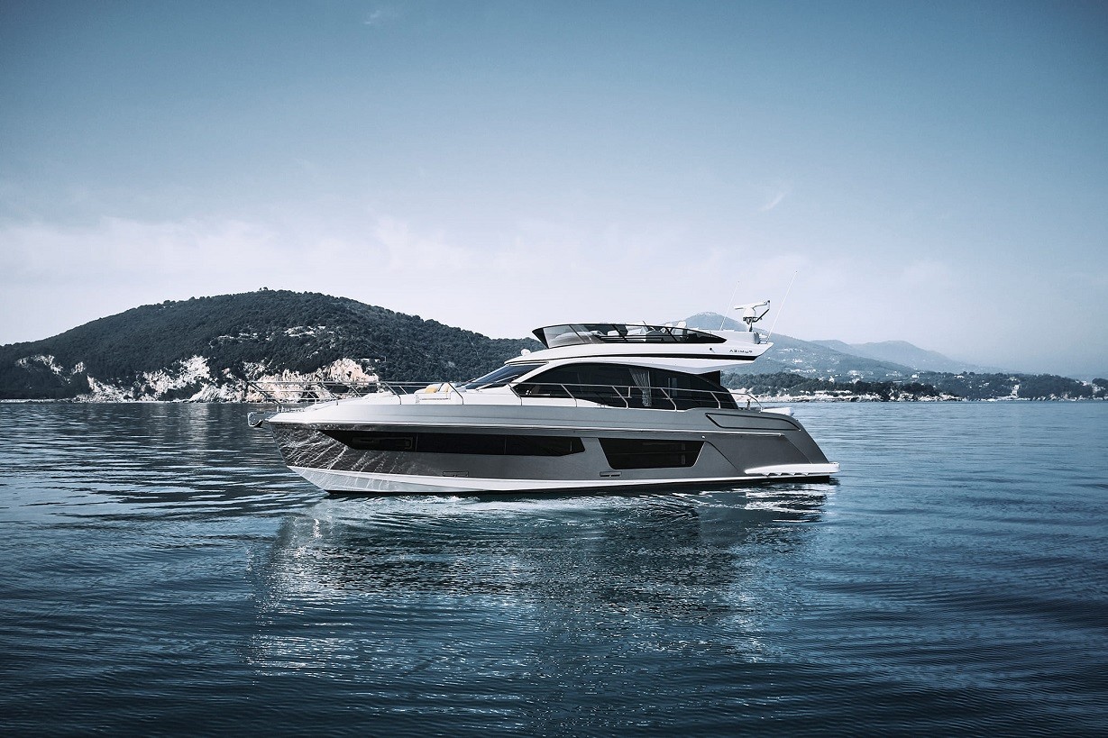 Azimut 53, White | Yacht Charter Croatia
