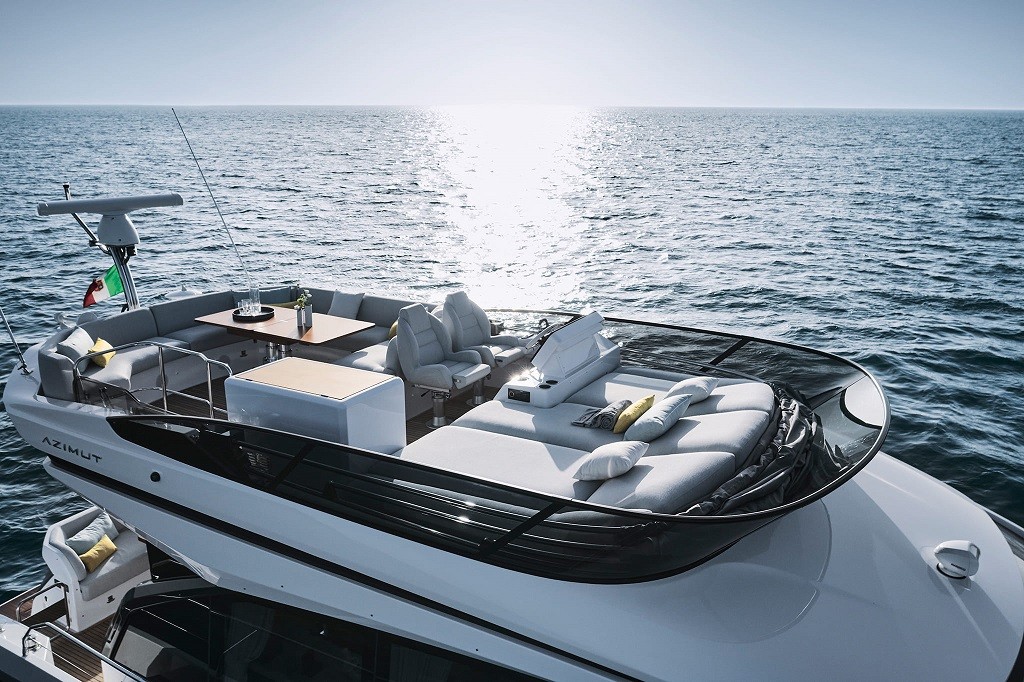 Azimut 53, White | Yacht Charter Croatia