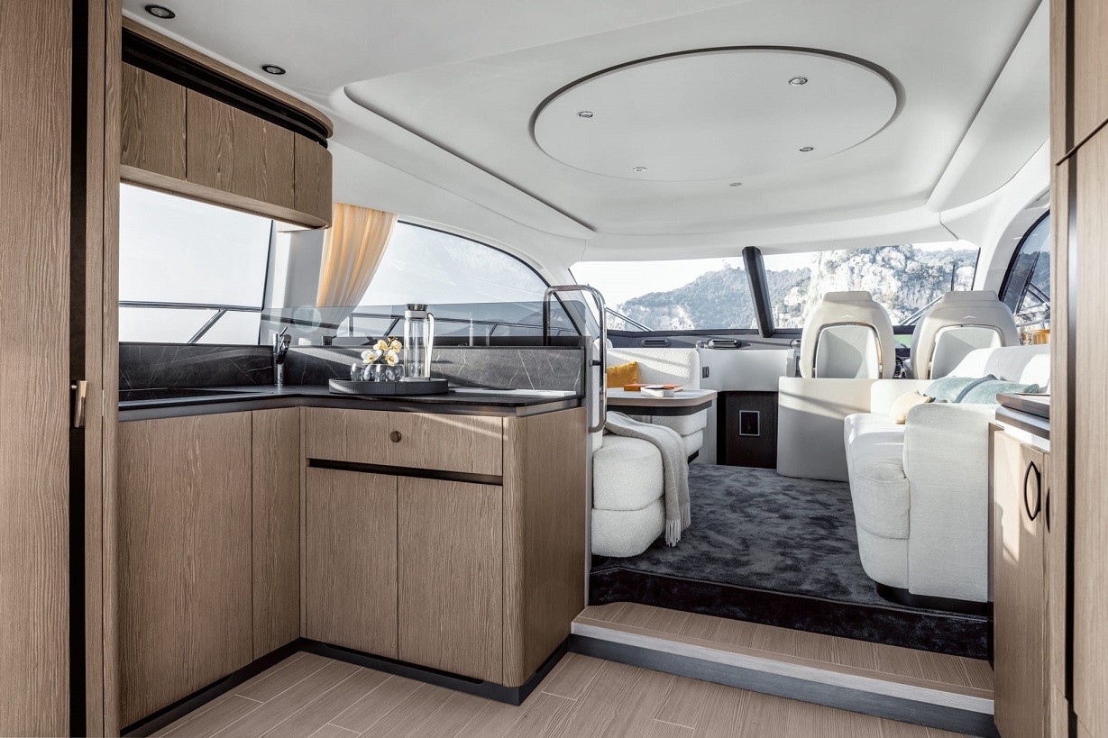 Azimut 53, White | Yacht Charter Croatia