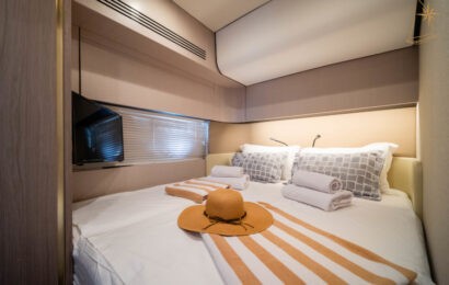 Azimut 55, Illyrius | Yacht Charter Croatia