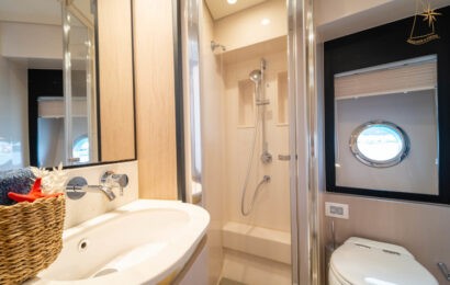 Azimut 55, Illyrius | Yacht Charter Croatia