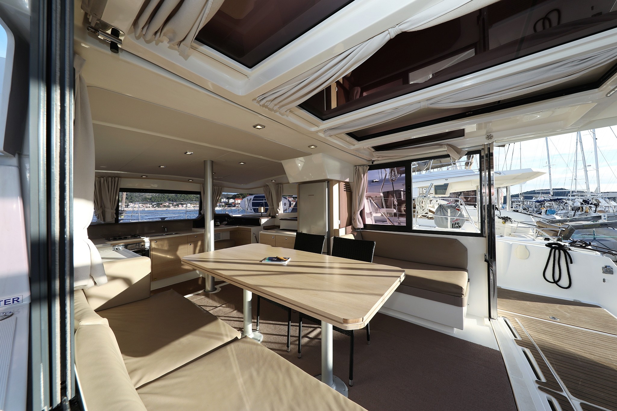 Bali 4.0, Indigo Star | Yacht Charter Croatia