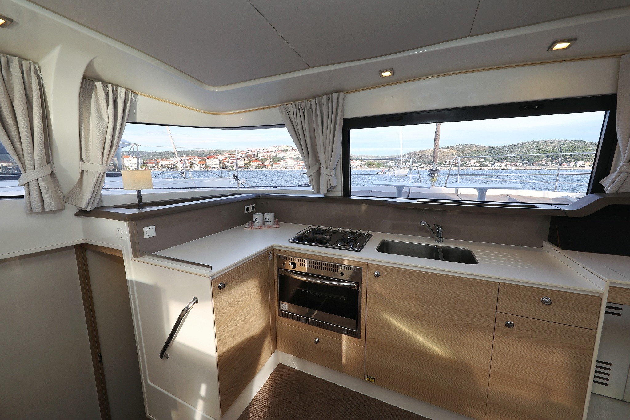 Bali 4.0, Indigo Star | Yacht Charter Croatia