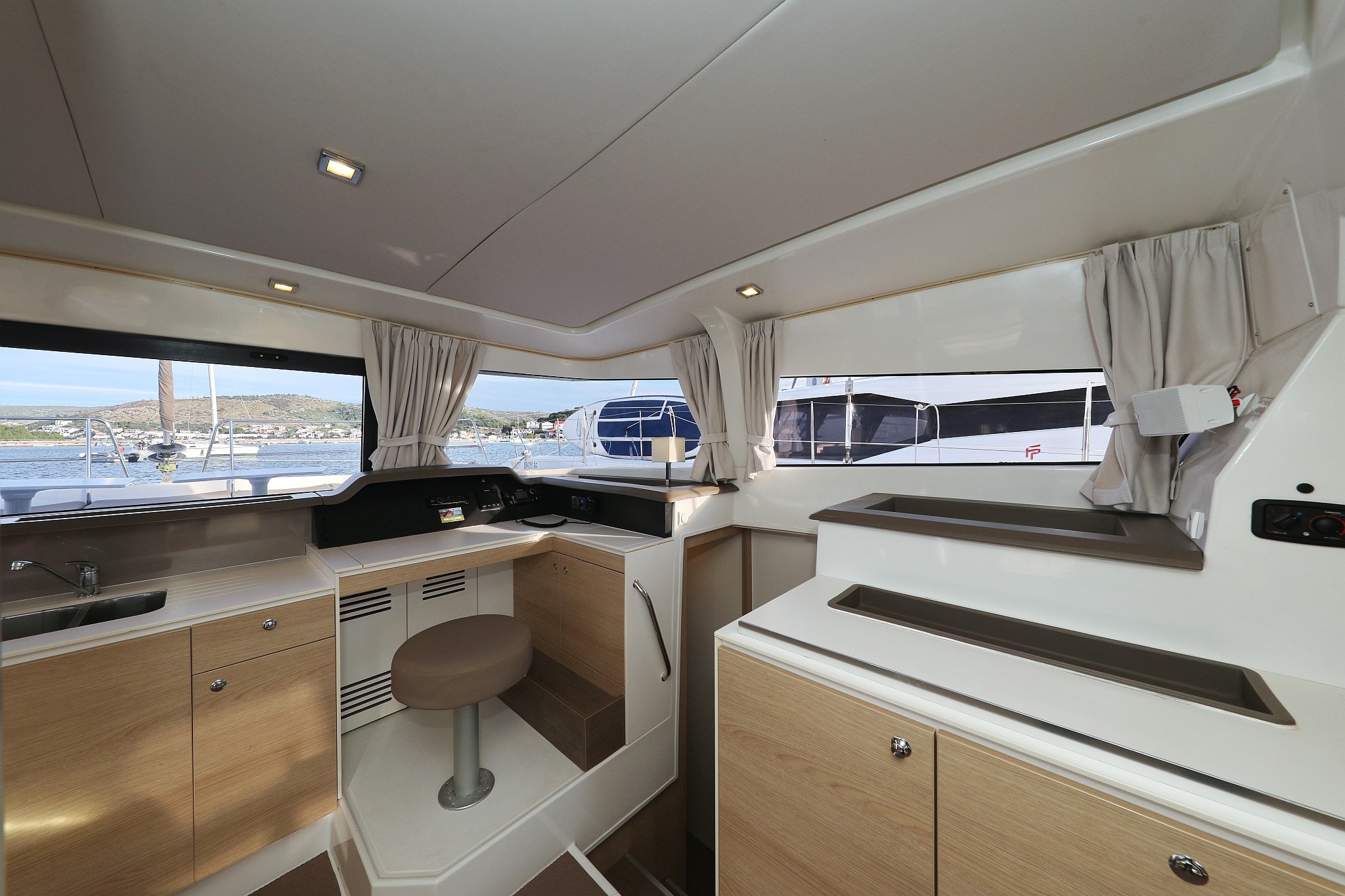 Bali 4.0, Indigo Star | Yacht Charter Croatia