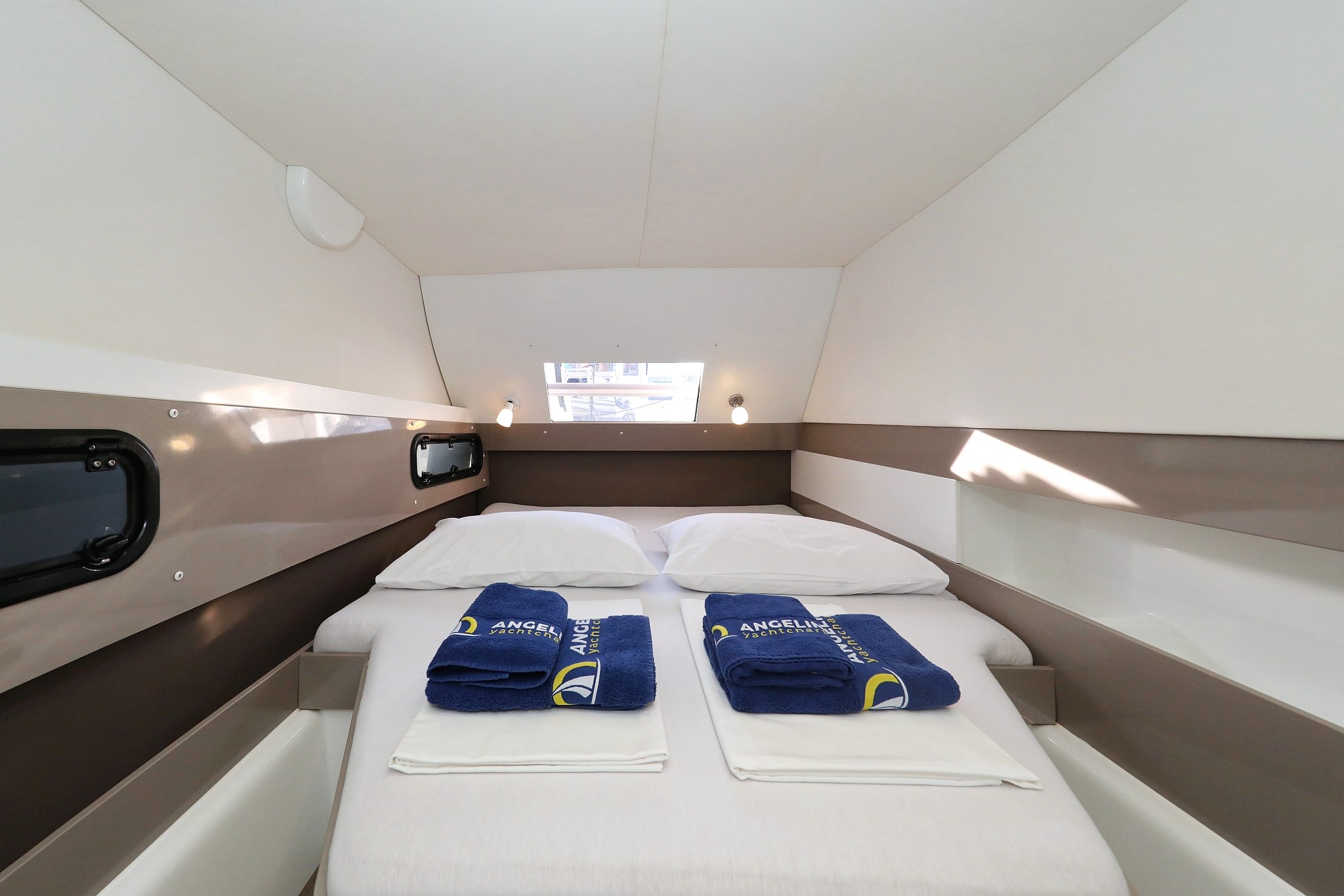 Bali 4.0, Indigo Star | Yacht Charter Croatia