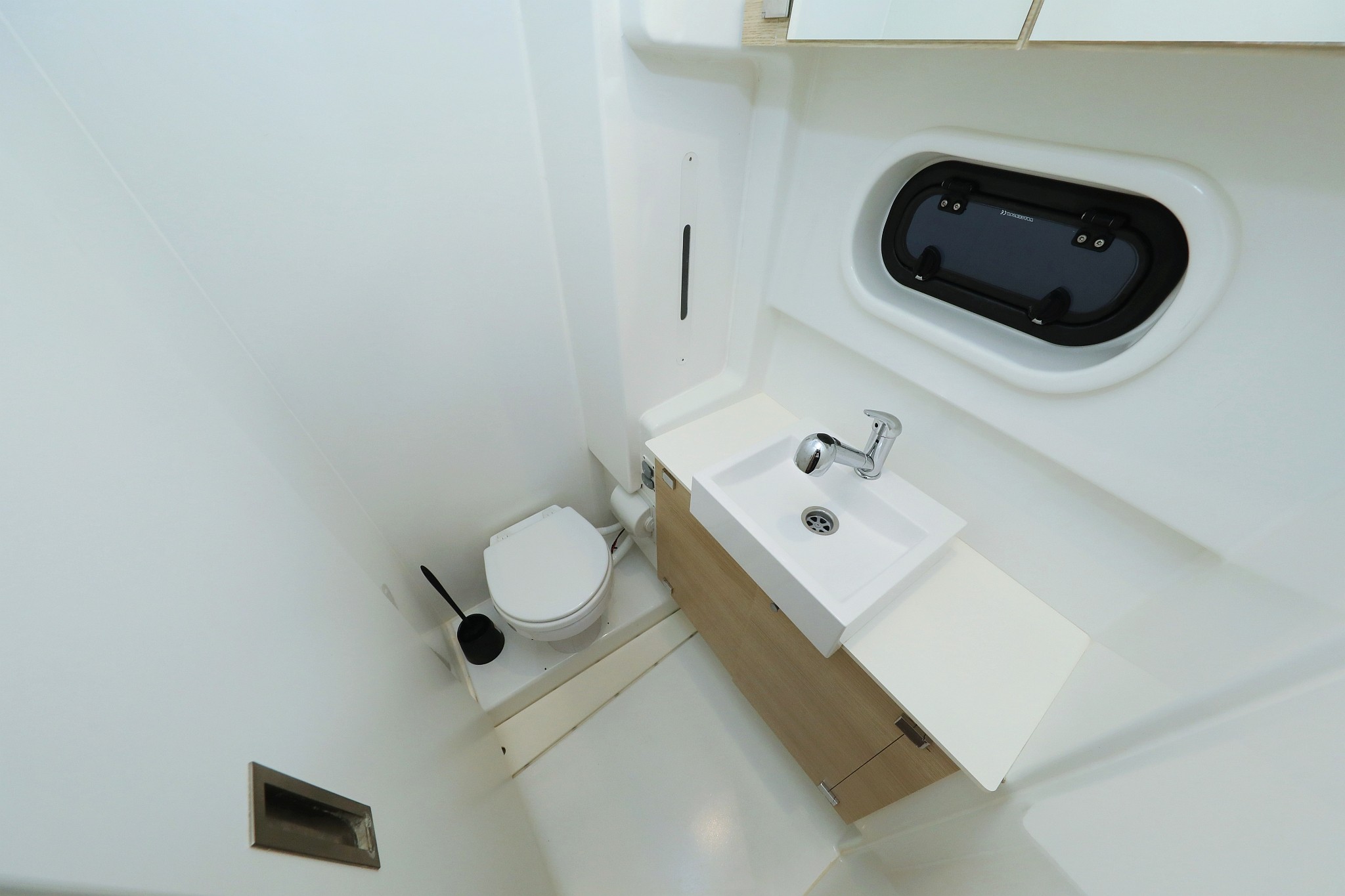 Bali 4.0, Indigo Star | Yacht Charter Croatia