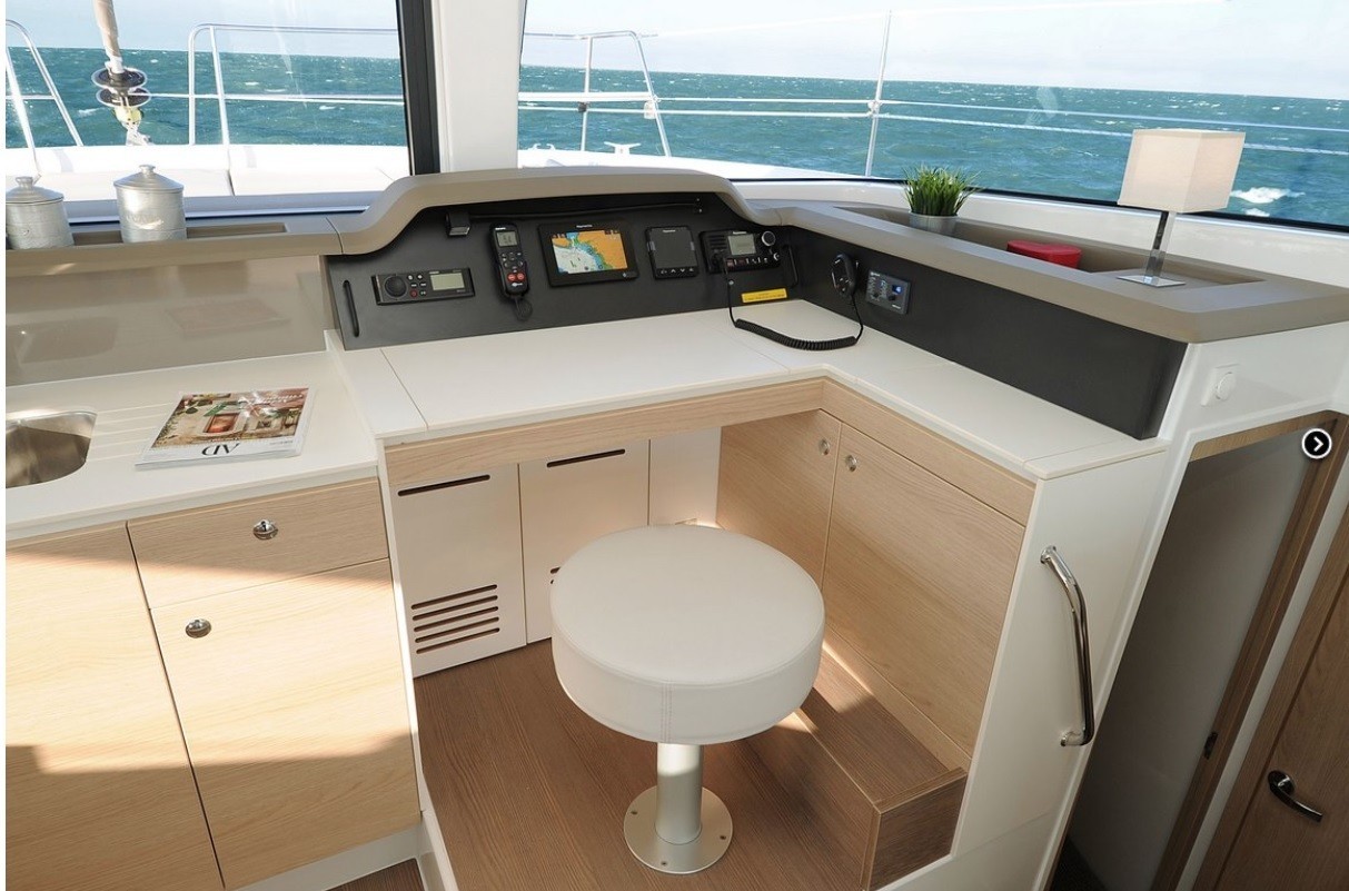 Bali 4.1, IODEA  | Yacht Charter Croatia