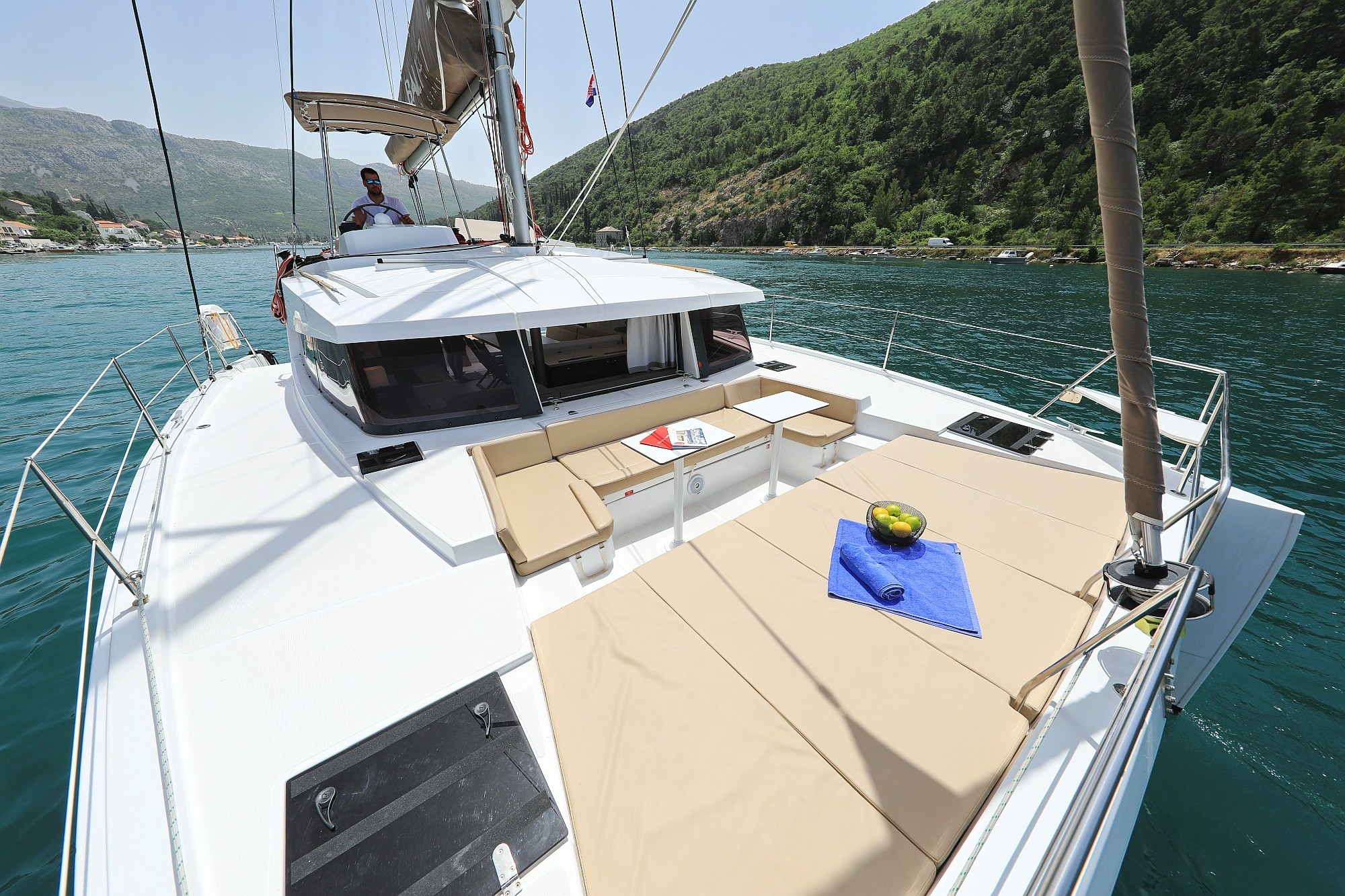 Bali 4.1, Avaler | Yacht Charter Croatia