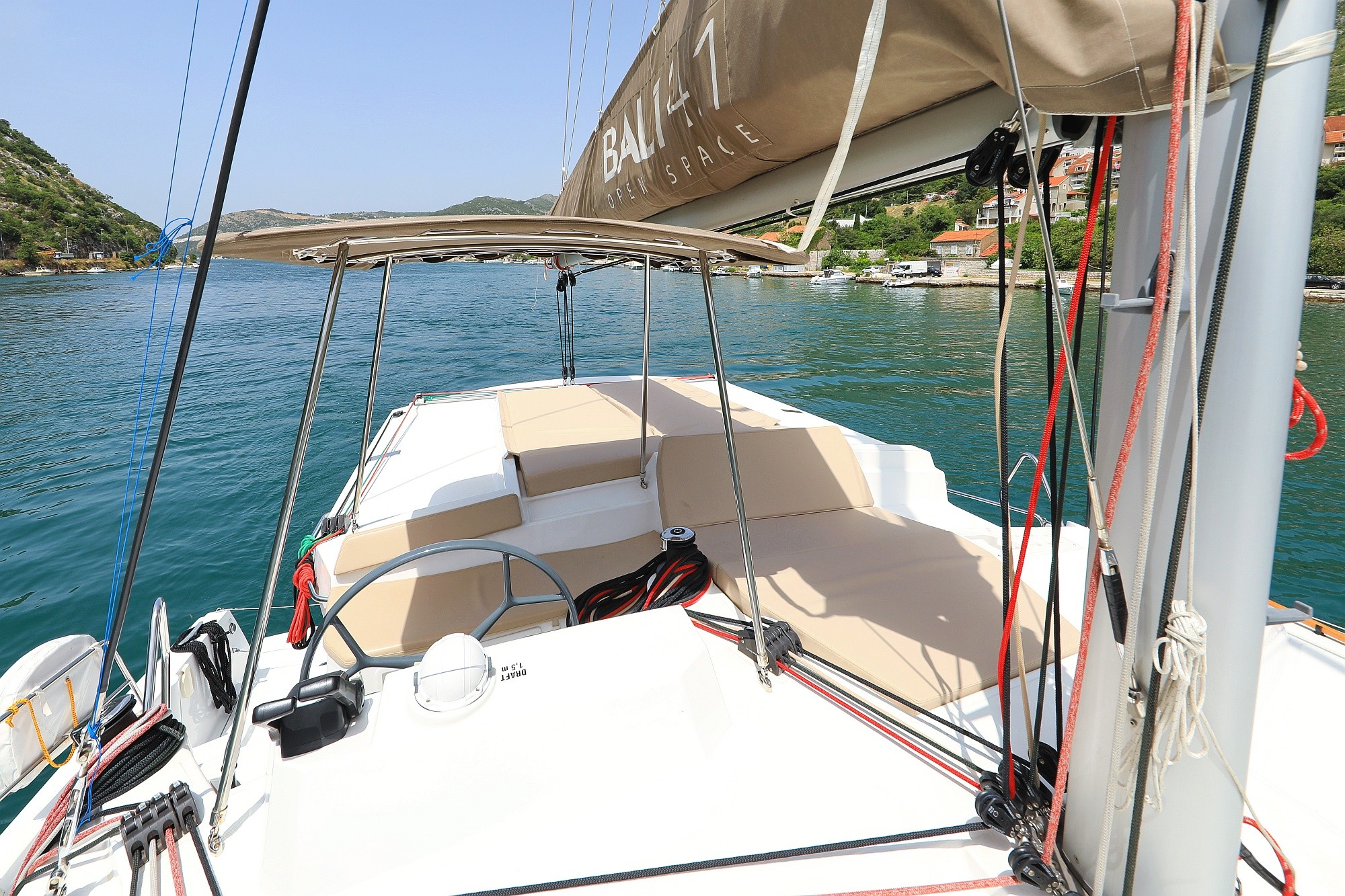 Bali 4.1, Avaler | Yacht Charter Croatia