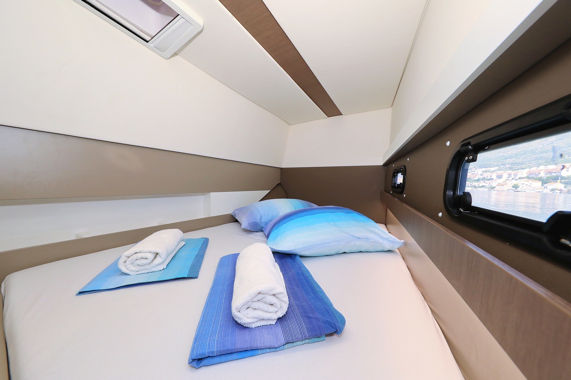 Bali 4.1, Avaler | Yacht Charter Croatia