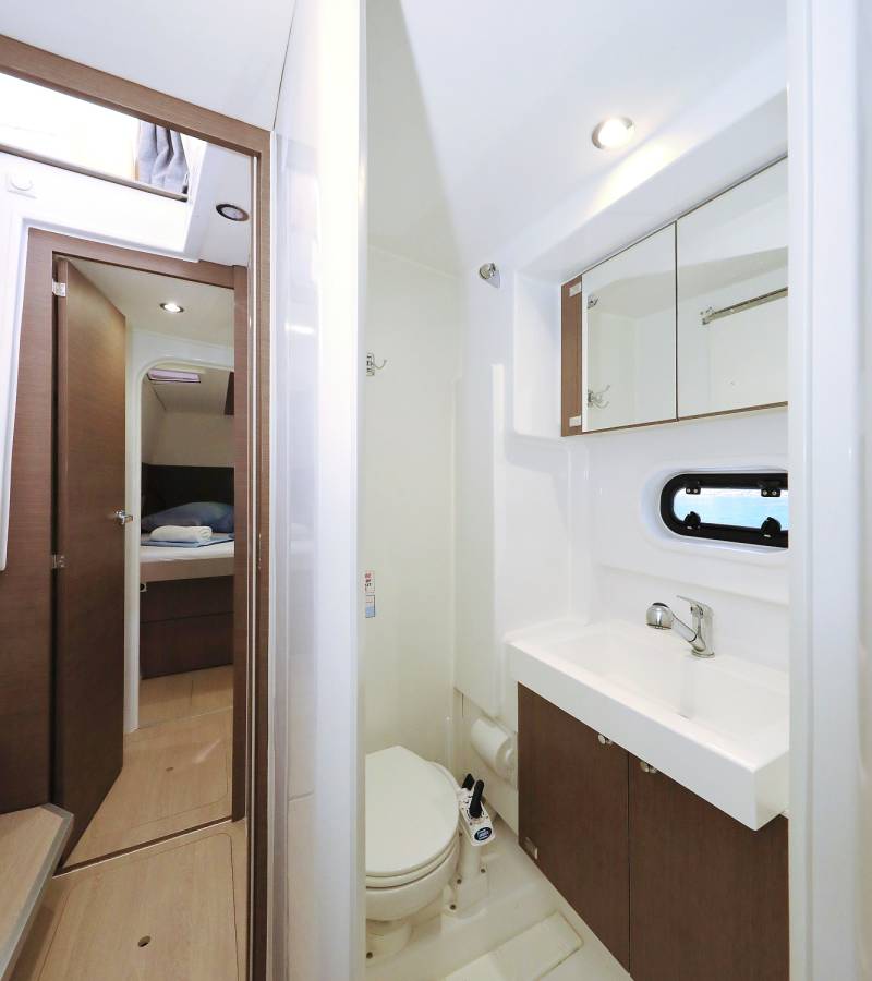 Bali 4.1, Avaler | Yacht Charter Croatia