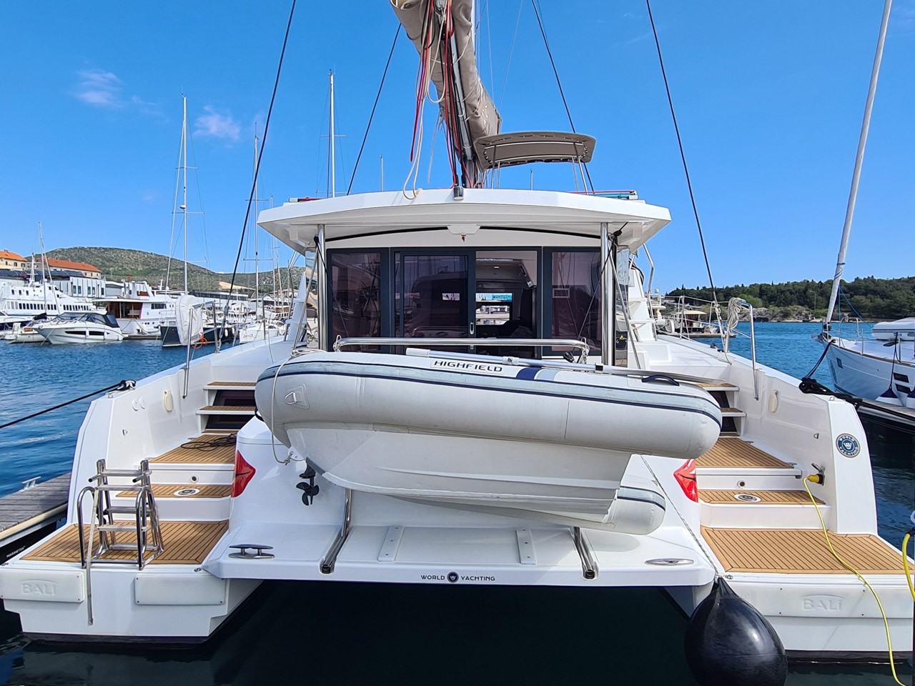 Bali 4.1, Sourire | Yacht Charter Croatia