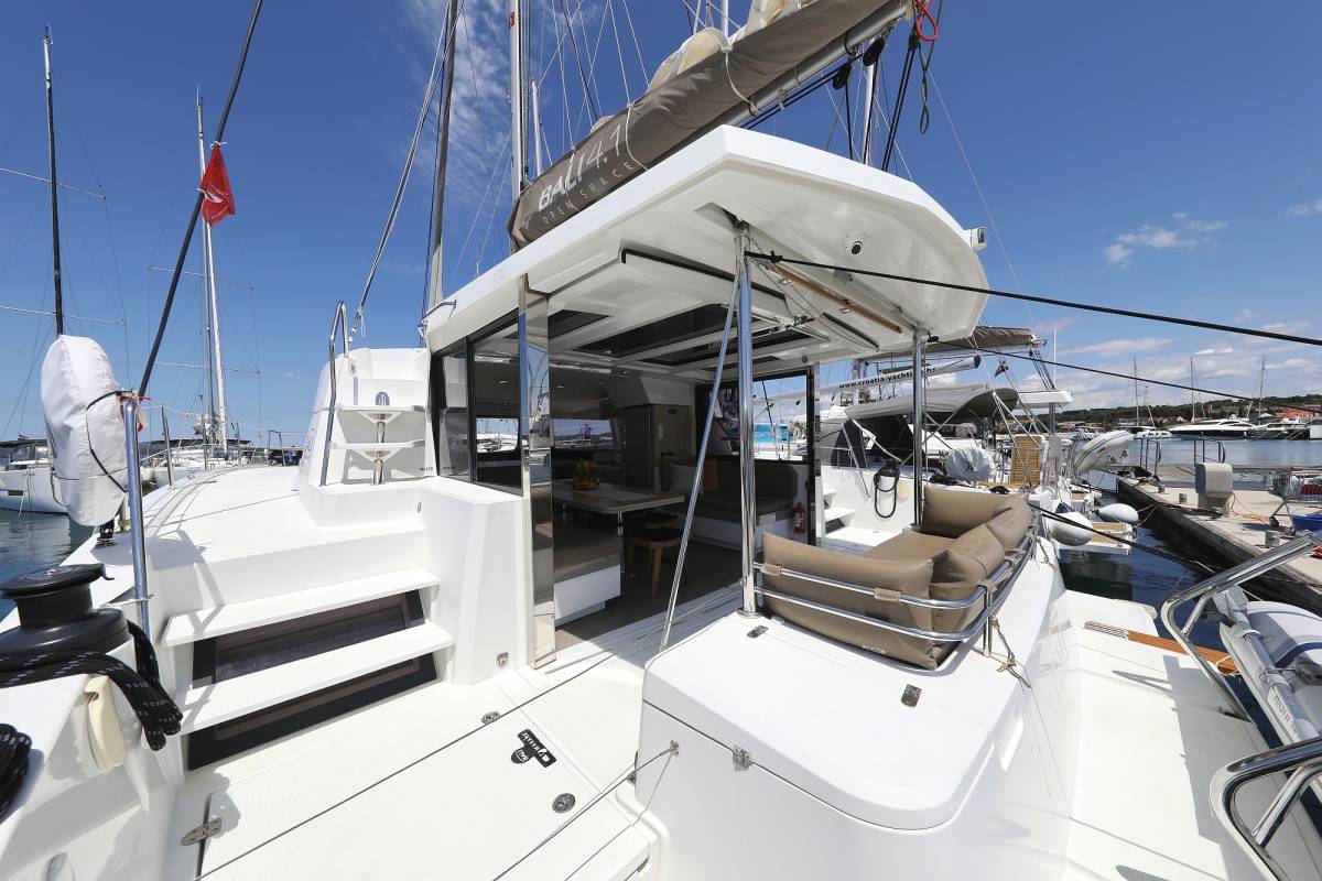 Bali 4.1, Wendy | Yacht Charter Croatia