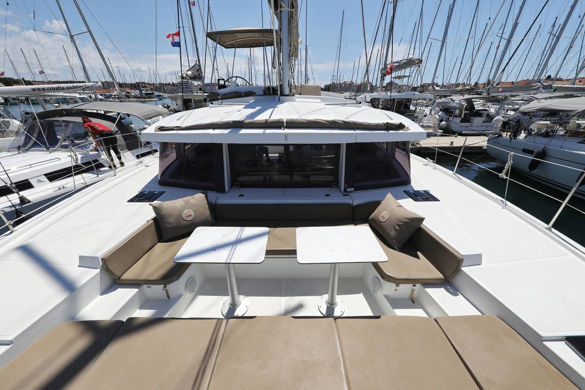Bali 4.1, Wendy | Yacht Charter Croatia
