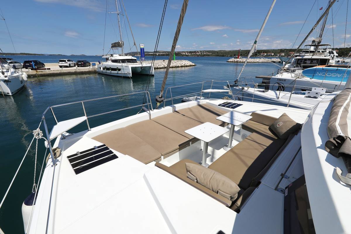 Bali 4.1, Wendy | Yacht Charter Croatia