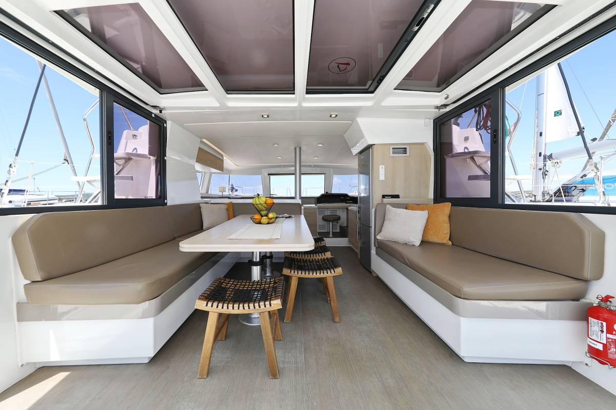Bali 4.1, Wendy | Yacht Charter Croatia