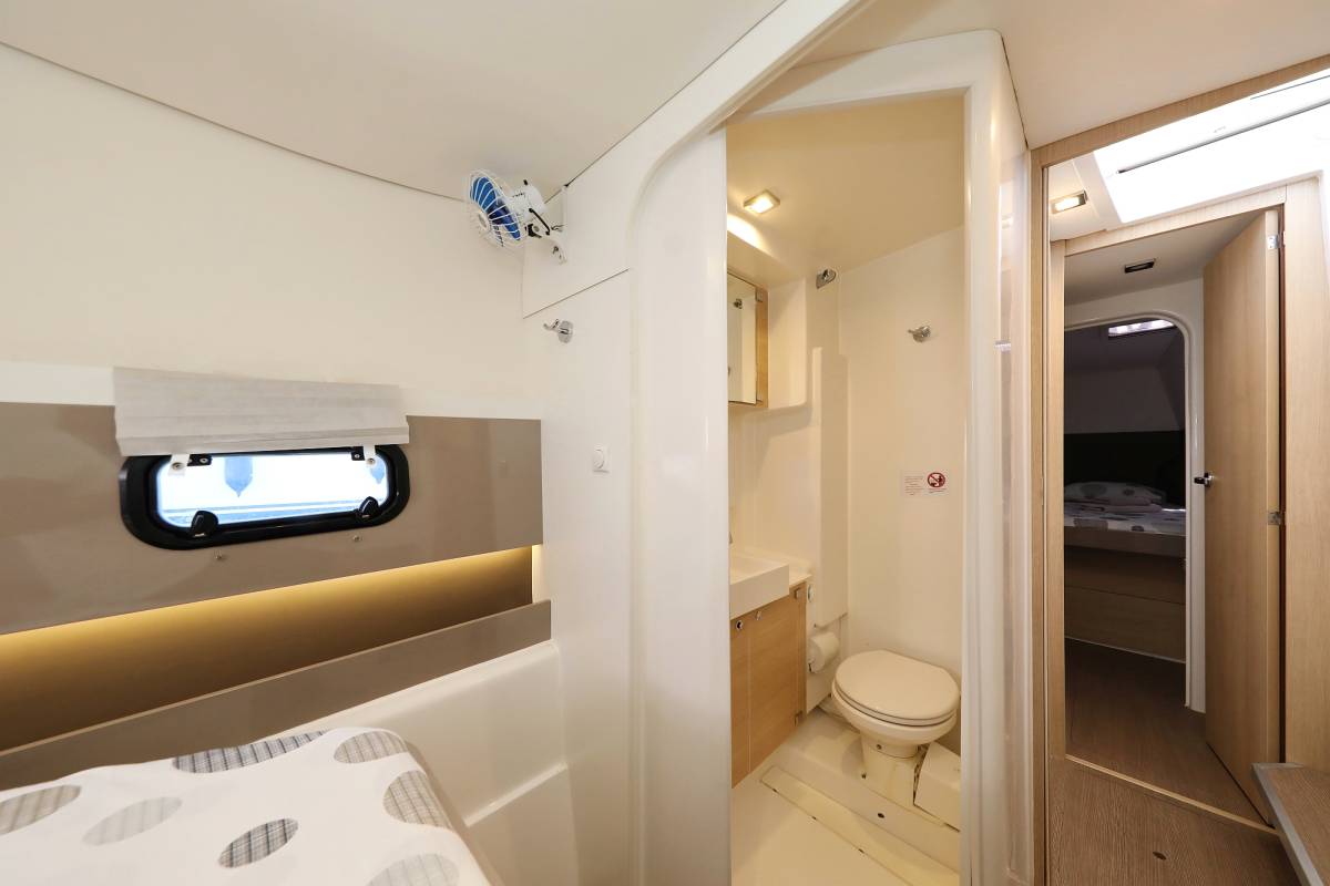 Bali 4.1, Wendy | Yacht Charter Croatia