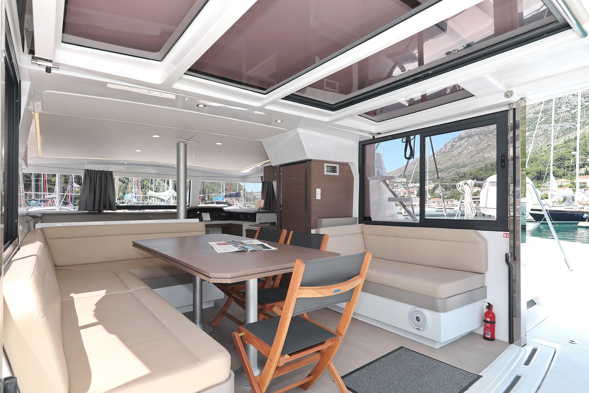 Bali 4.1, Sea Lounge | Noleggio di Yacht Croazia