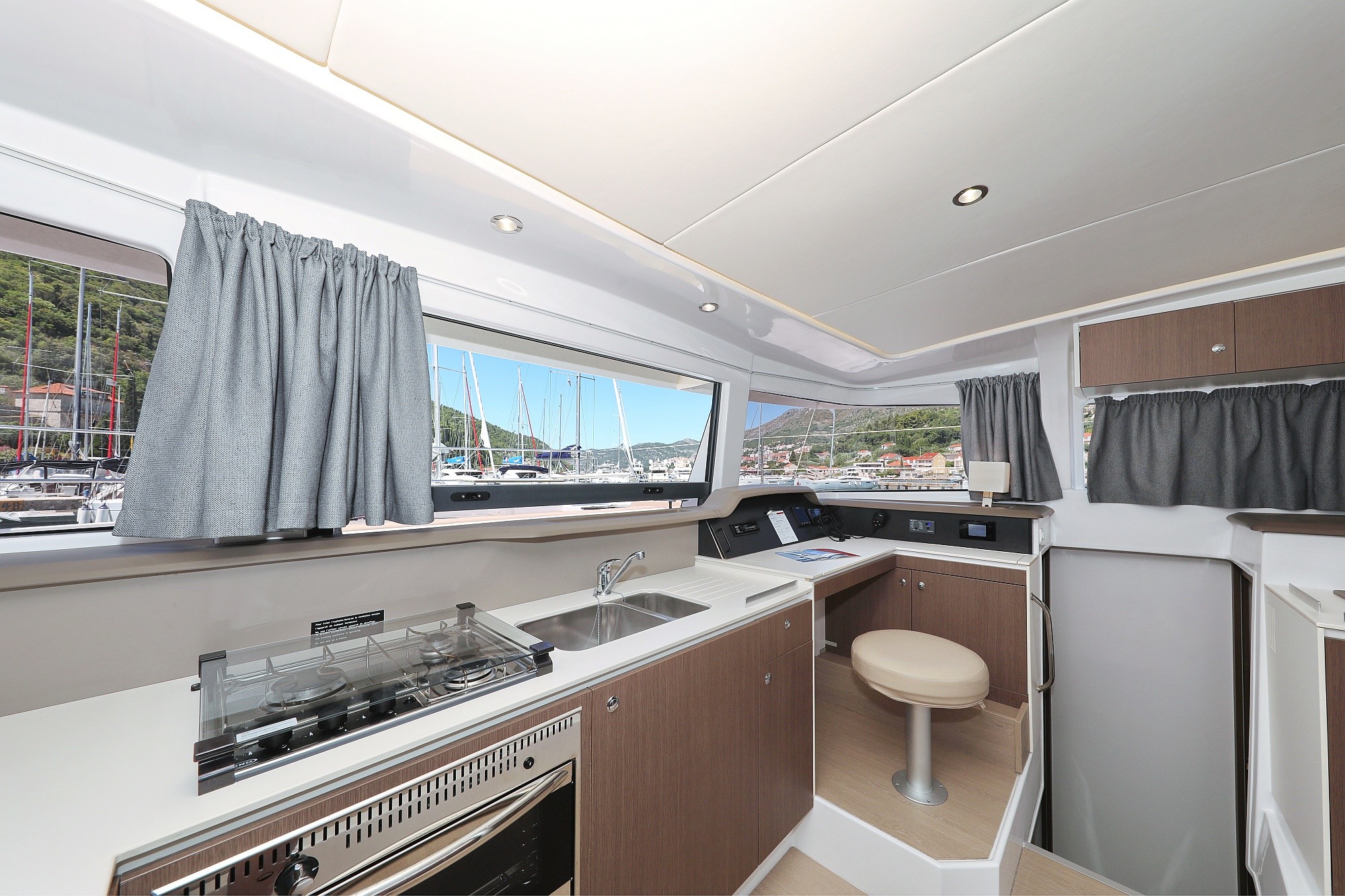 Bali 4.1, Sea Lounge | Noleggio di Yacht Croazia