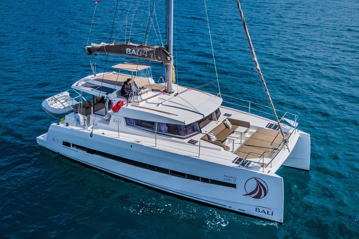 Bali 4.1, Kanalu | Yacht Charter Croatia