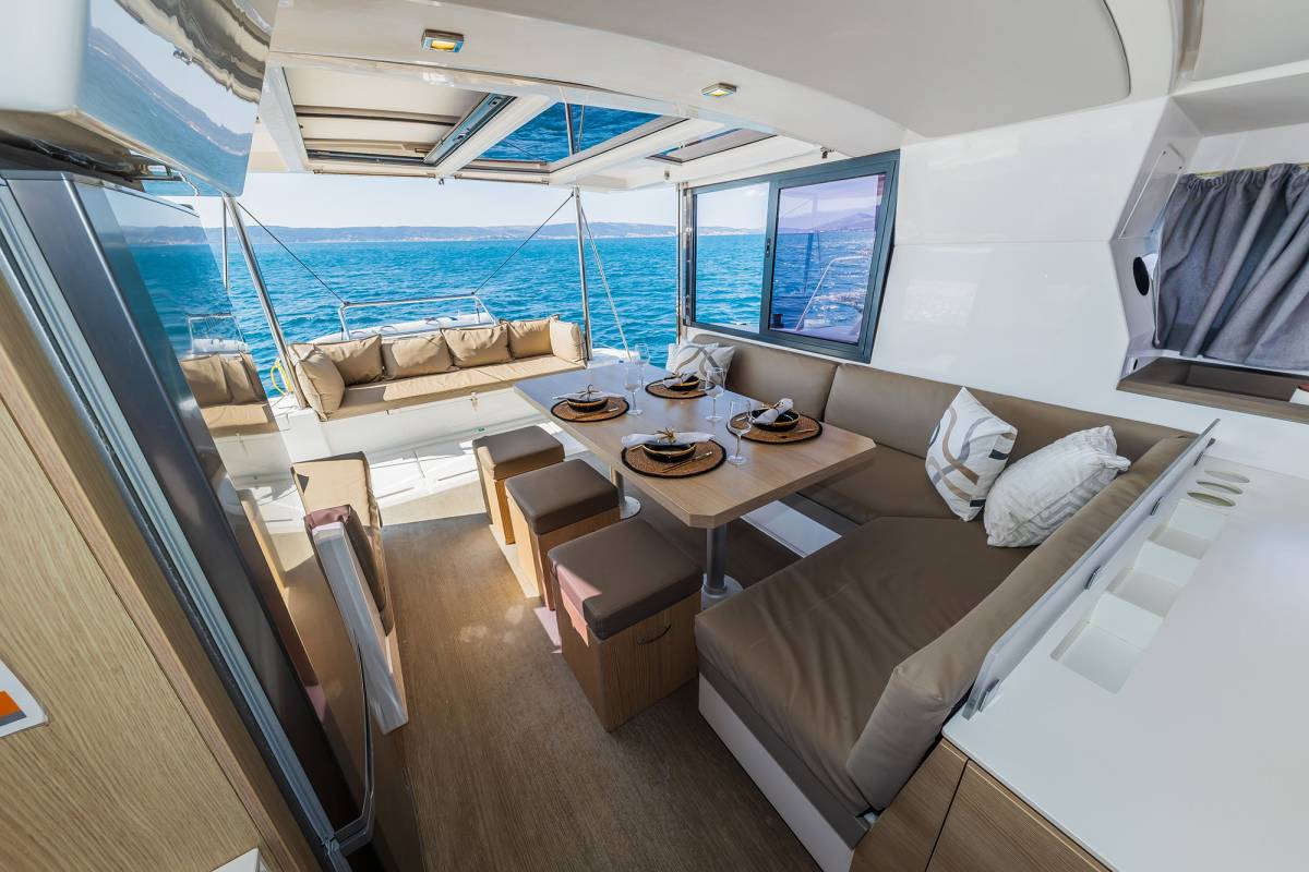 Bali 4.1, Kanalu | Yacht Charter Croatia