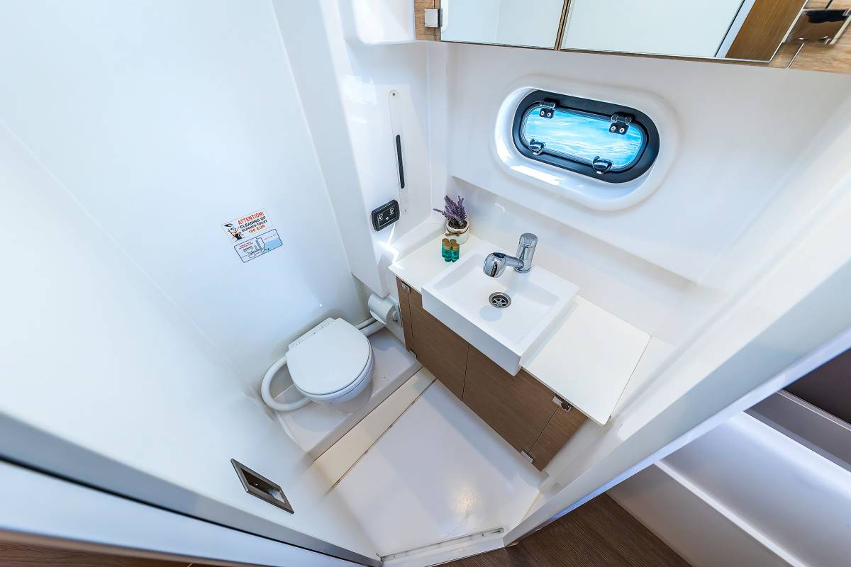 Bali 4.1, Kanalu | Yacht Charter Croatia