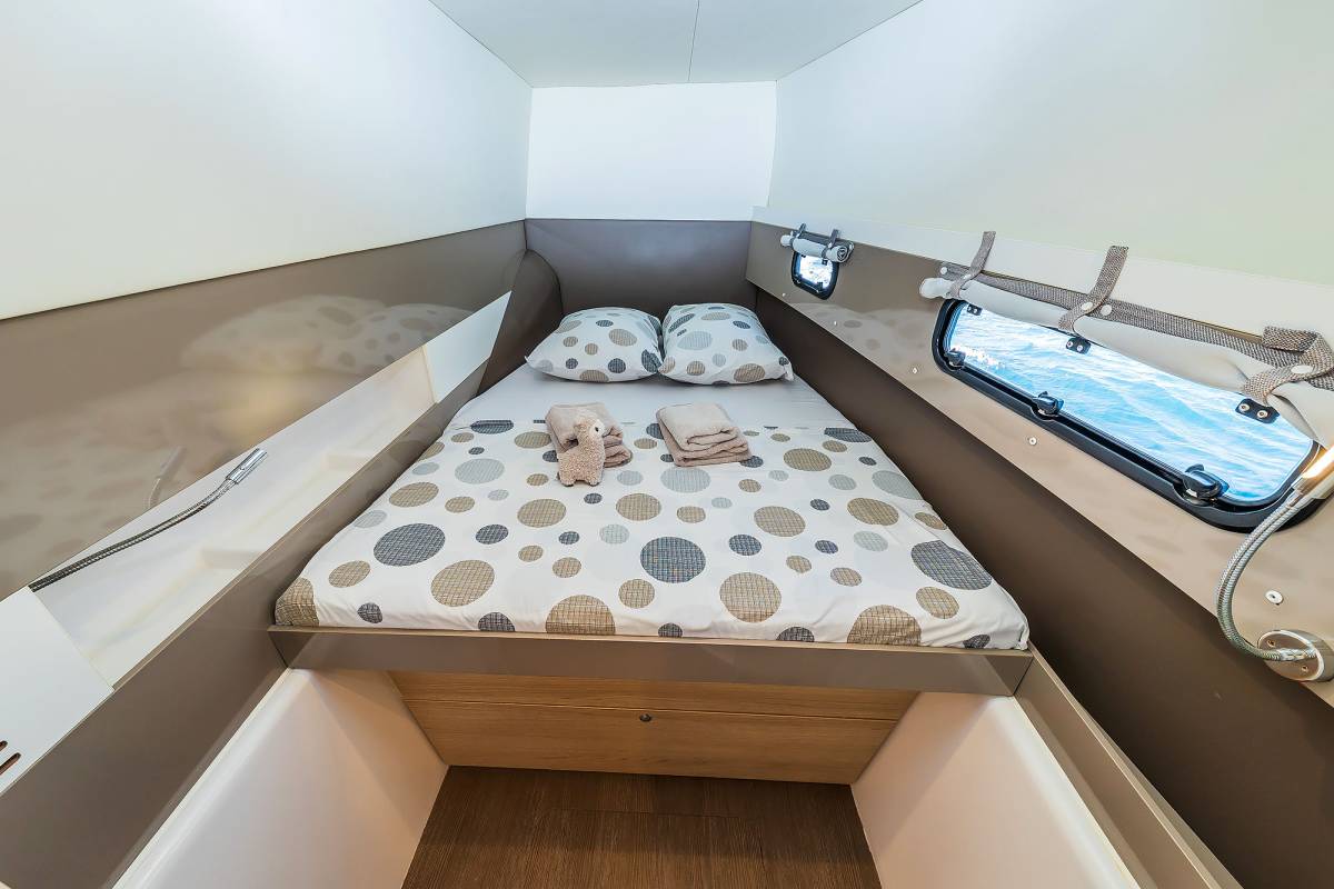 Bali 4.1, Kanalu | Yacht Charter Croatia