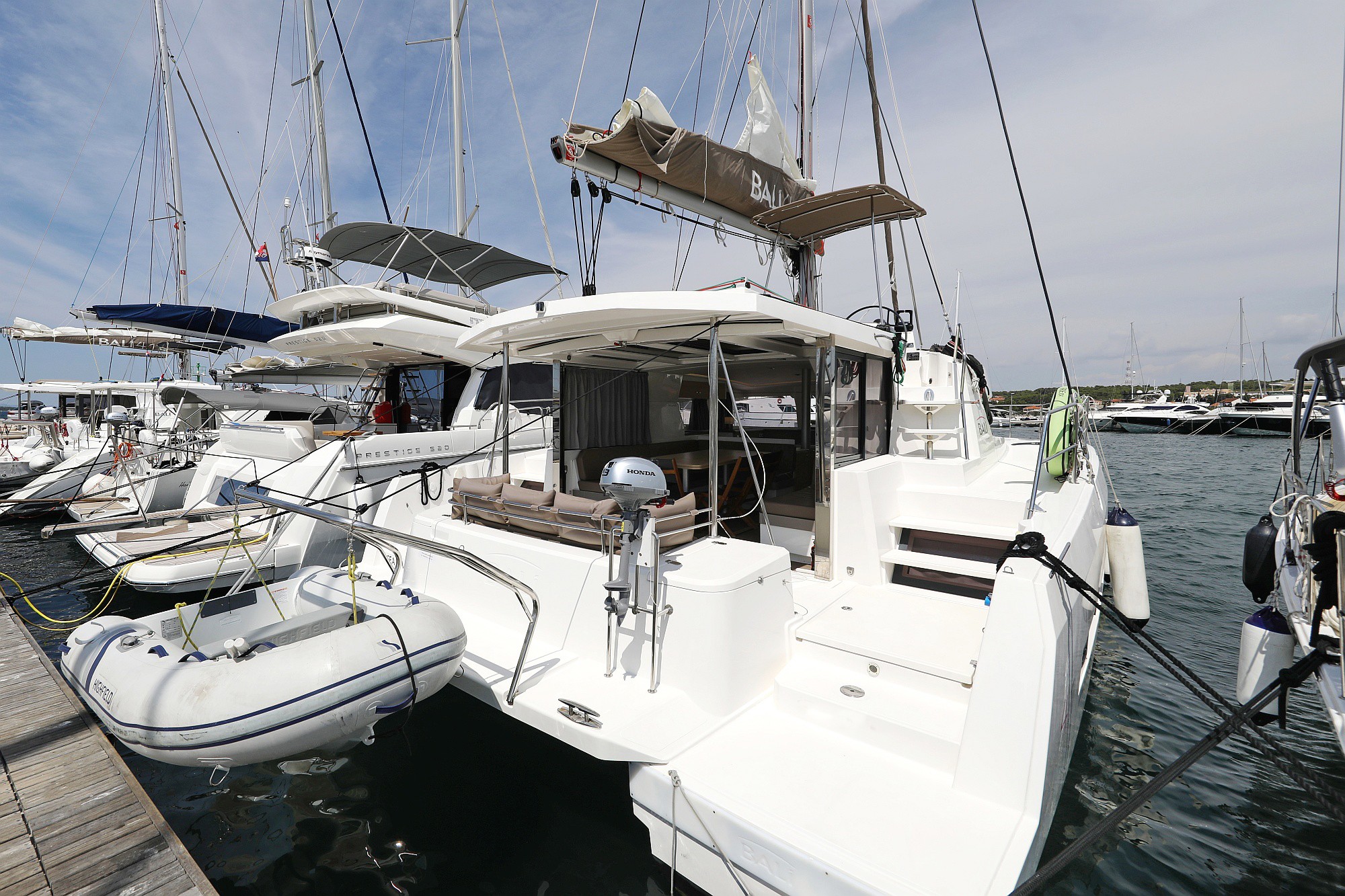 Bali 4.1, Ocean Oasis | Yacht Charter Croatia