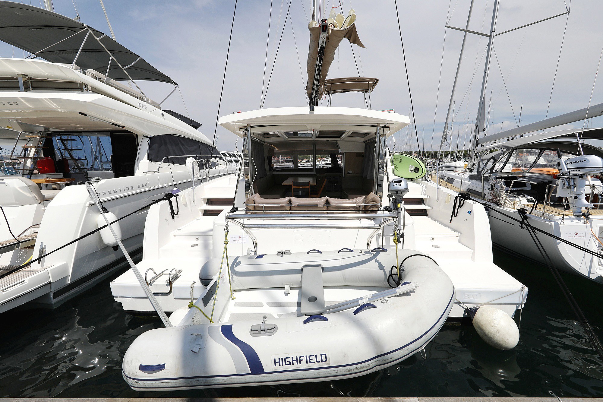 Bali 4.1, Ocean Oasis | Yacht Charter Croatia