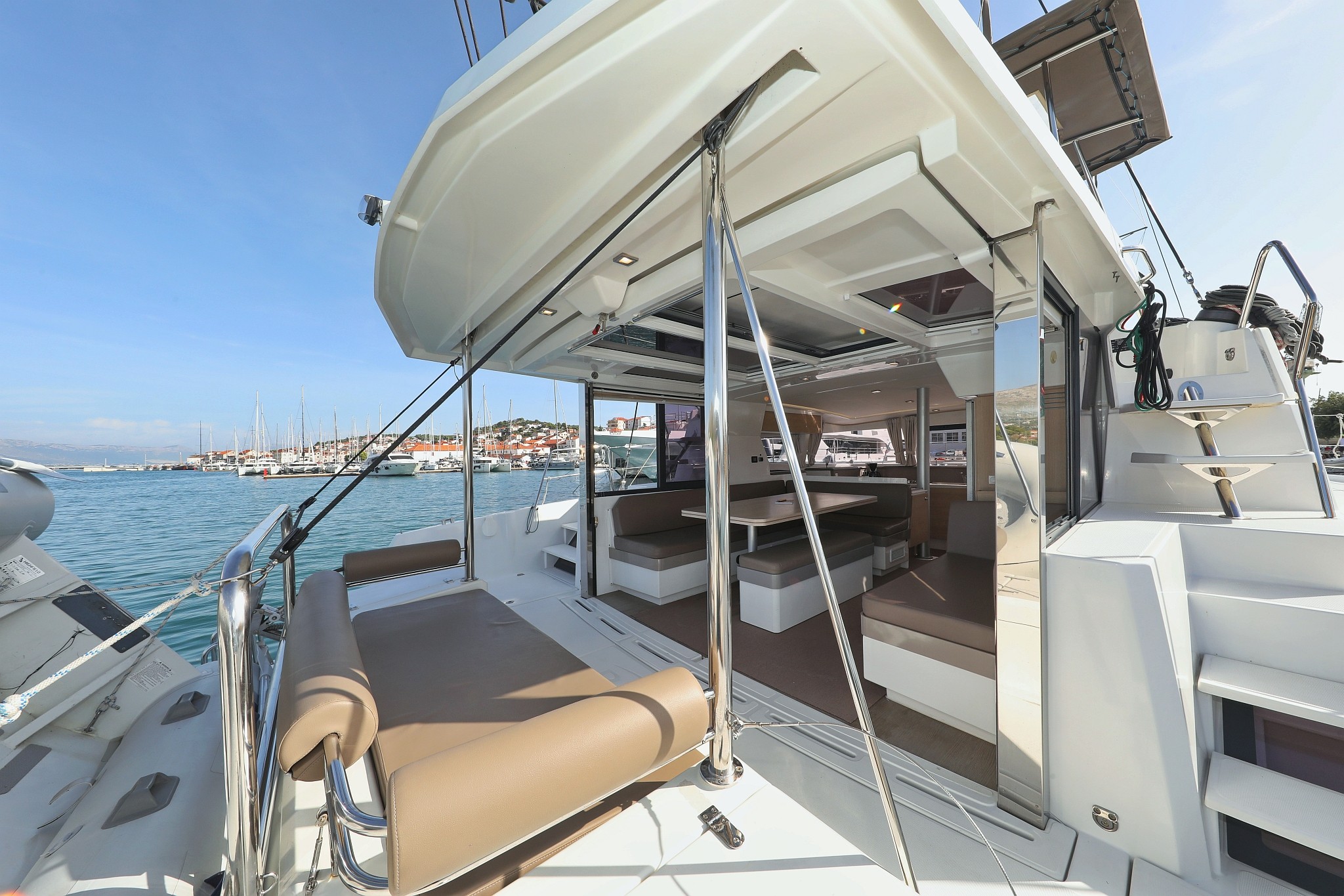 Bali 4.1, Escape I | Yacht Charter Croatia